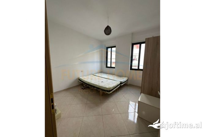 Shtepi me qera 2+1 ne Tirane - 450 Euro