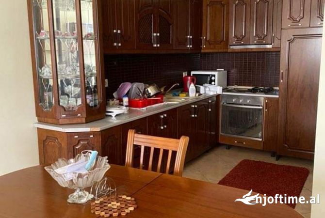 Shtepi ne shitje 2+1 ne Tirane - 155,000 Euro