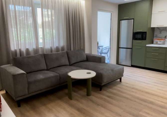 Shtepi me qera 2+1 ne Tirane - 1,399 Euro