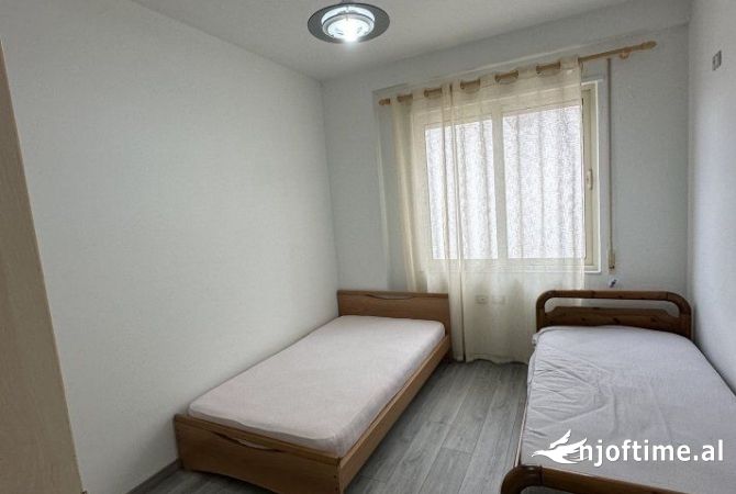 Shtepi me qera 2+1 ne Tirane - 699 Euro