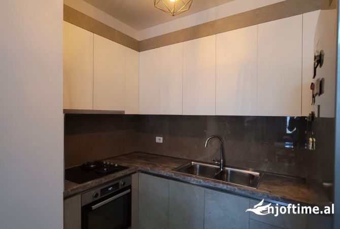 Shtepi ne shitje 2+1 ne Tirane - 200,001 Euro