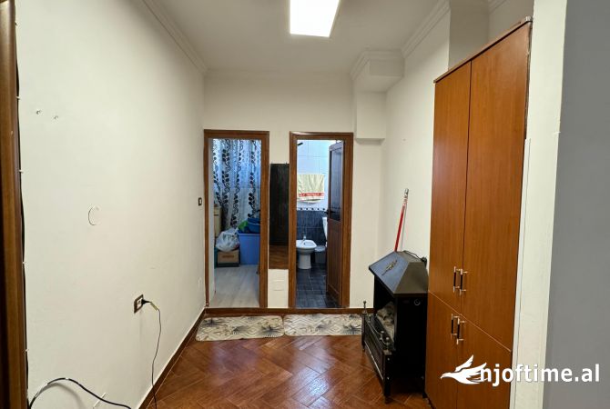 Shtepi ne shitje 2+1 ne Tirane - 90,008 Euro