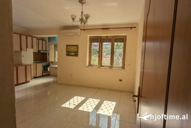 Shtepi ne shitje 1+1 ne Tirane - 125,066 Euro