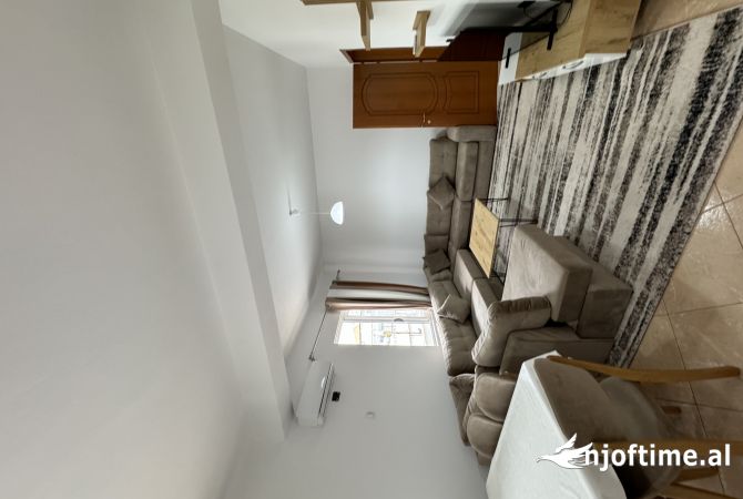 Shtepi me qera 1+1 ne Tirane - 499 Euro