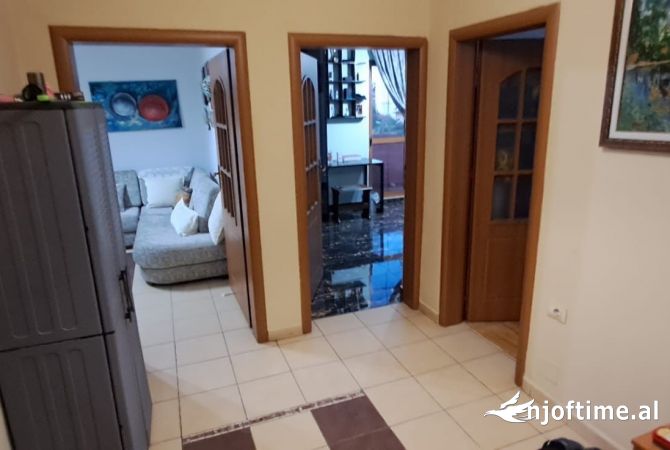 Shtepi me qera 3+1 ne Tirane - 599 Euro