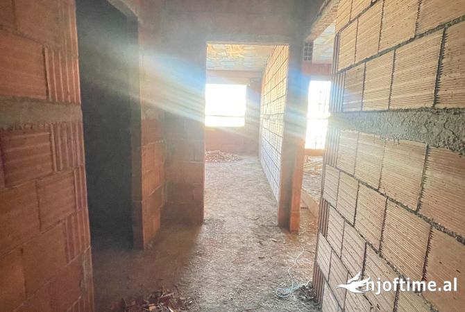 Shtepi ne shitje 1+1 ne Tirane - 85,077 Euro