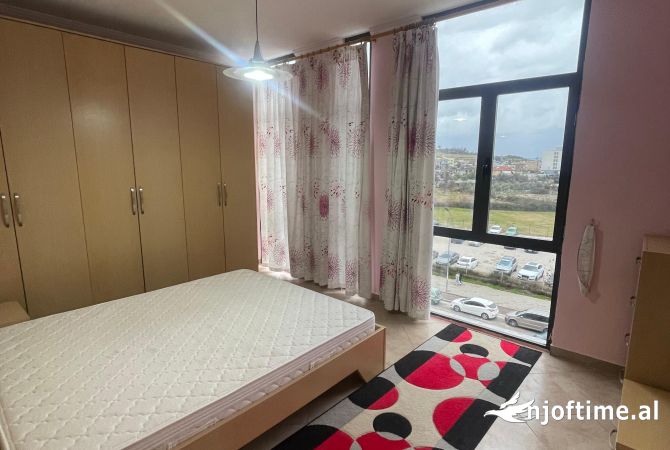 Shtepi ne shitje Apartament ne Tirane, 2+1, Mobilimi E mobiluar, Pagesa 112,363  Euro.