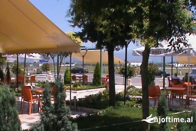 Ambient biznesi ne shitje 2+1 ne Tirane - 1,500,001 Euro