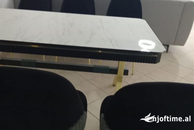 Shtepi me qera Apartament ne Tirane, 2+1, Mobilimi E mobiluar, Pagesa 606  Euro.