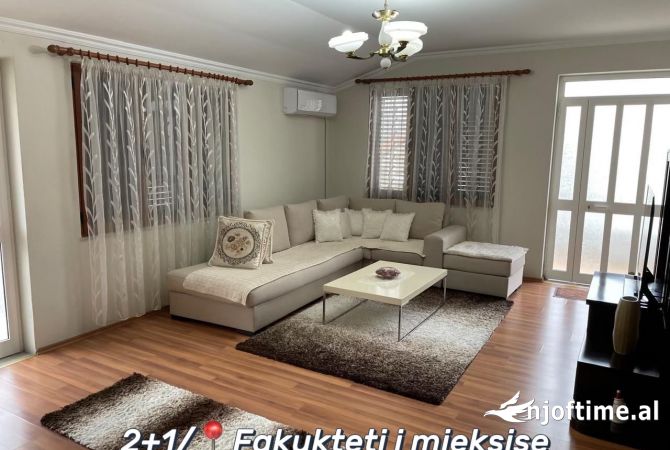 Shtepi me qera 2+1 ne Tirane - 505 Euro