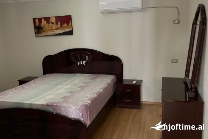 Shtepi me qera 2+1 ne Tirane - 505 Euro