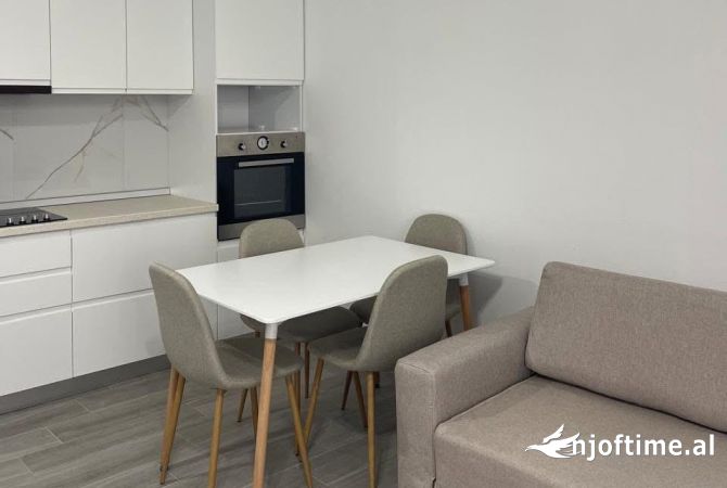 Shtepi me qera 3+1 ne Tirane - 499 Euro