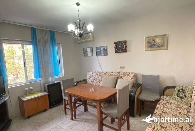 Shtepi me qera 2+1 ne Tirane - 430 Euro