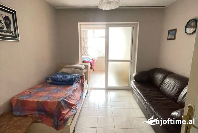 Shtepi me qera 2+1 ne Tirane - 430 Euro