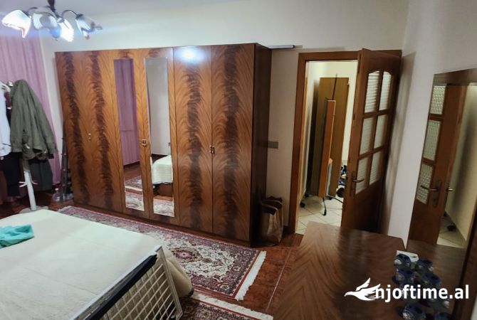 Shtepi me qera Apartament ne Tirane, 1+1, Mobilimi E mobiluar, Pagesa 407  Euro.