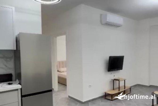 Shtepi me qera 2+1 ne Tirane - 707 Euro