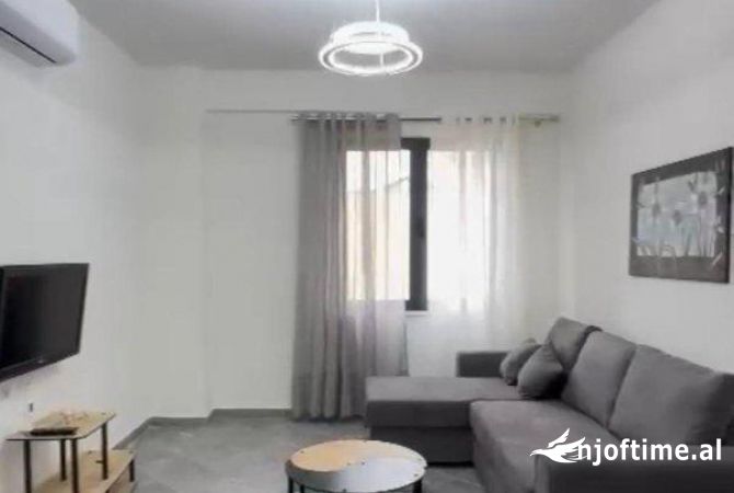 Shtepi me qera Apartament ne Tirane, 2+1, Mobilimi E mobiluar, Pagesa 707  Euro.