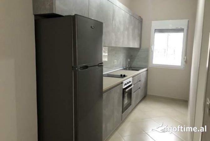 Shtepi me qera 1+1 ne Tirane - 351 Euro