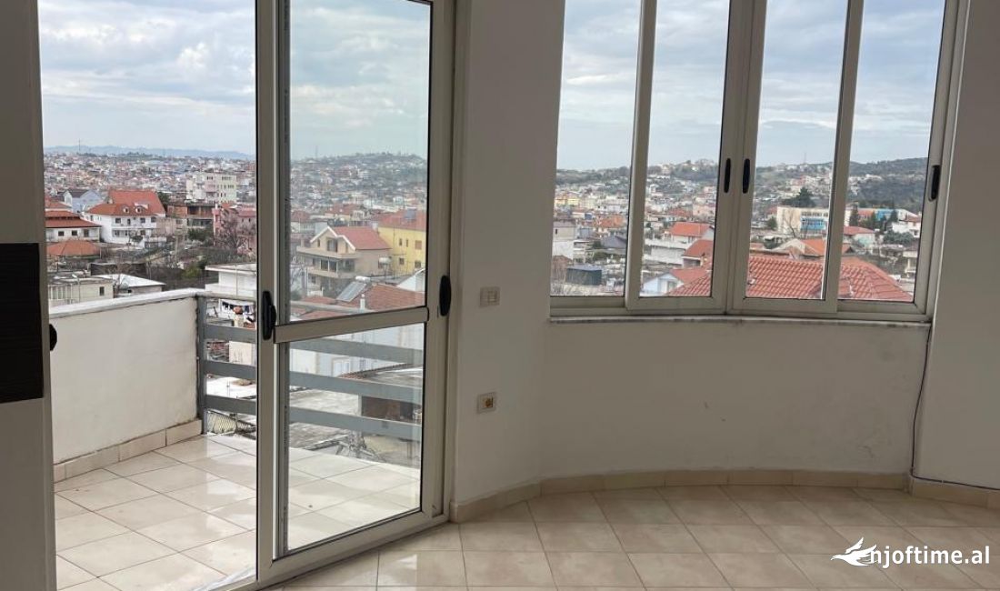 Shtepi ne shitje Apartament ne Tirane, 1+1, Mobilimi Bosh, pa mobiluar, Pagesa 85,012  Euro.