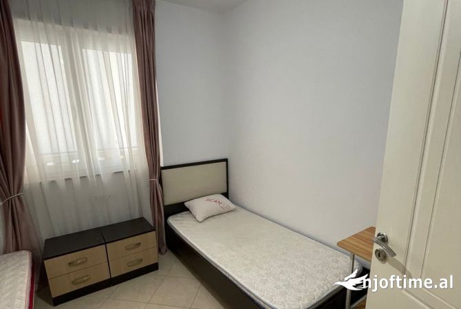 Shtepi me qera Apartament ne Tirane, 2+1, Mobilimi E mobiluar, Pagesa 522  Euro.