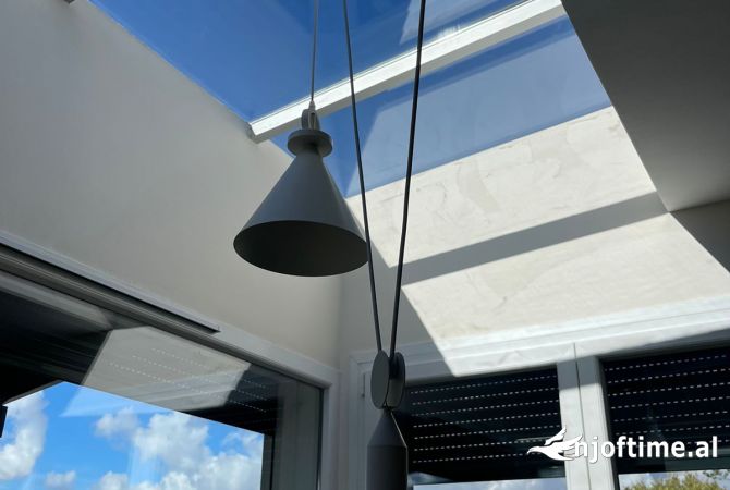 Shtepi ne shitje Apartament ne Tirane, 2+1, Mobilimi E mobiluar, Pagesa 420,066  Euro.