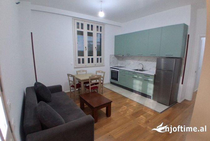 Shtepi me qera 1+1 ne Tirane - 404 Euro