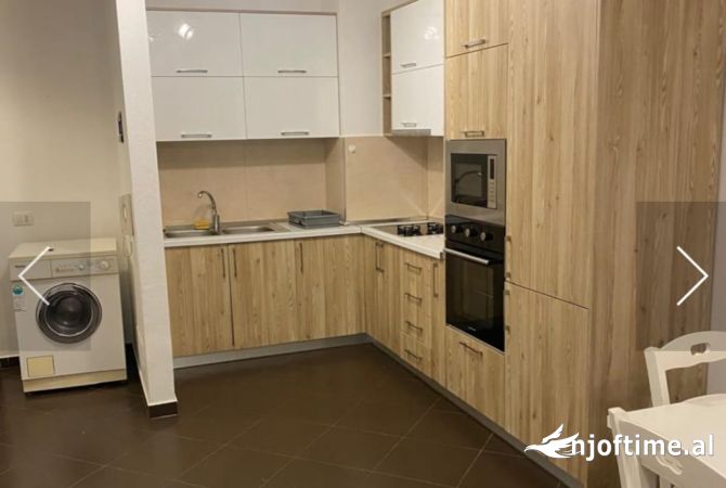 Shtepi me qera Apartament ne Tirane, 1+1, Mobilimi E mobiluar, Pagesa 504  Euro.