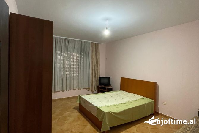Shtepi me qera 1+1 ne Tirane - 352 Euro