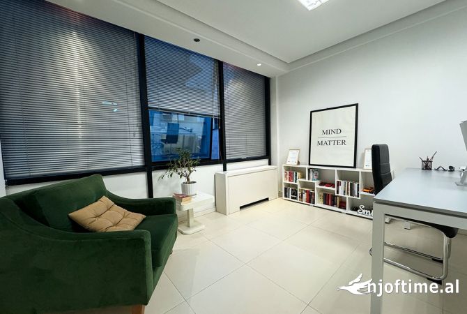 Ambient biznesi ne shitje 3+1 ne Tirane - 350,022 Euro