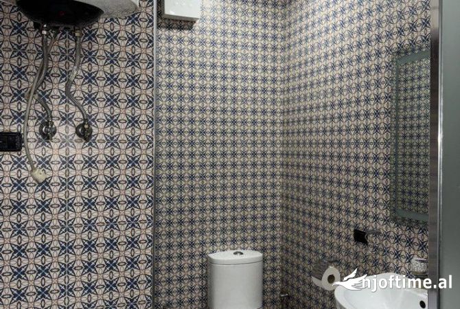 Shtepi me qera 2+1 ne Tirane - 652 Euro