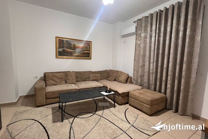 Shtepi me qera 1+1 ne Tirane - 504 Euro