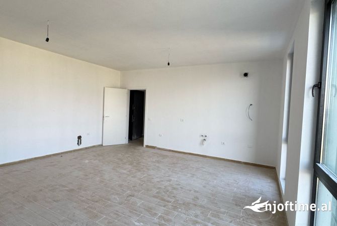 Shtepi ne shitje Apartament ne Tirane, 1+1, Mobilimi Bosh, pa mobiluar, Pagesa 152,103  Euro.