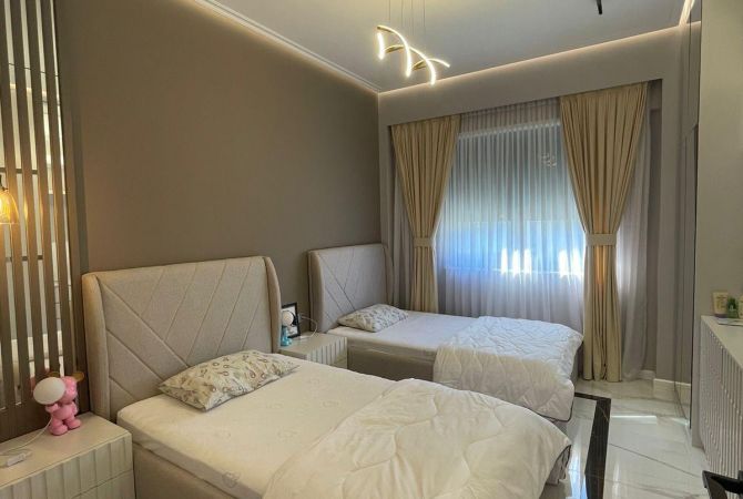 Shtepi ne shitje Duplex(shtepi me 2 kate) ne Tirane, 3+1, Mobilimi E mobiluar, Pagesa 450,123  Euro.