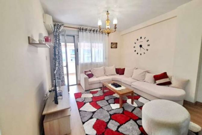 Shtepi me qera 2+1 ne Tirane - 652 Euro