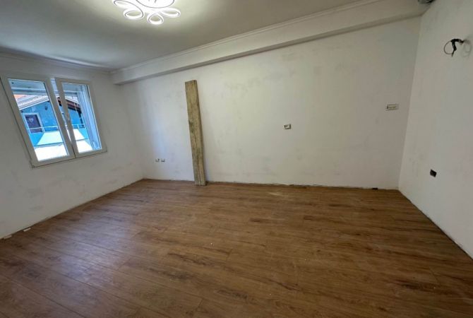Shtepi ne shitje 2+1 ne Tirane - 135,022 Euro