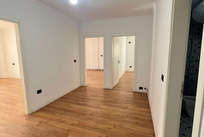 Apartment for sale in Tirana 2+1, Emty