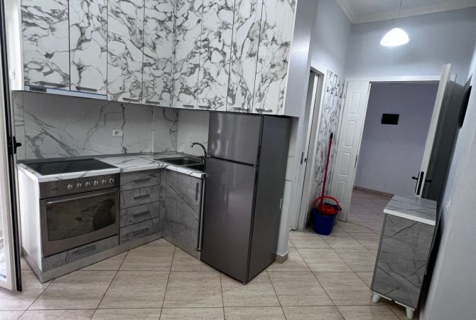 Shtepi me qera Apartament ne Tirane, 2+1, Mobilimi E mobiluar, Pagesa 451  Euro.