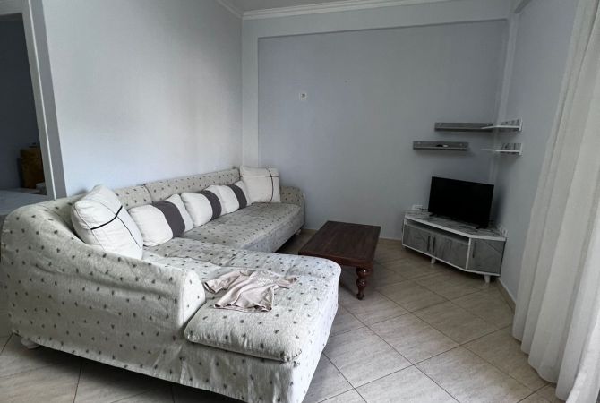 Shtepi me qera Apartament ne Tirane, 2+1, Mobilimi E mobiluar, Pagesa 451  Euro.