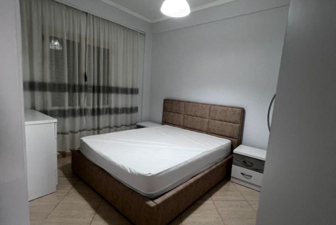Shtepi me qera 2+1 ne Tirane - 451 Euro