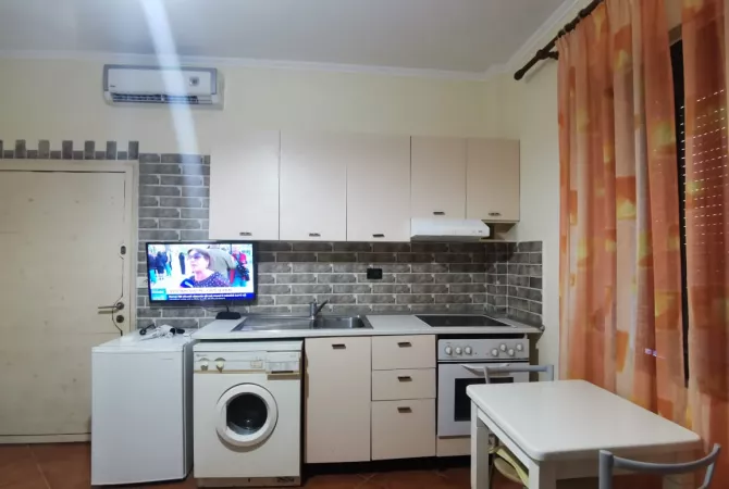 Shtepi me qera Garsoniere ne Tirane - 341 Euro