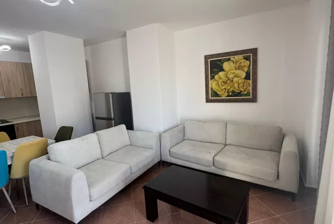 Shtepi ne shitje Apartament ne Tirane, 2+1, Mobilimi E mobiluar, Pagesa 199,066  Euro.