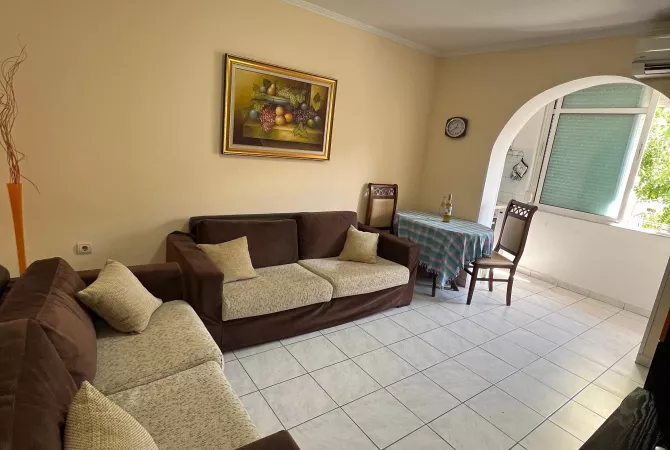 Shtepi ne shitje 2+1 ne Tirane - 130,002 Euro