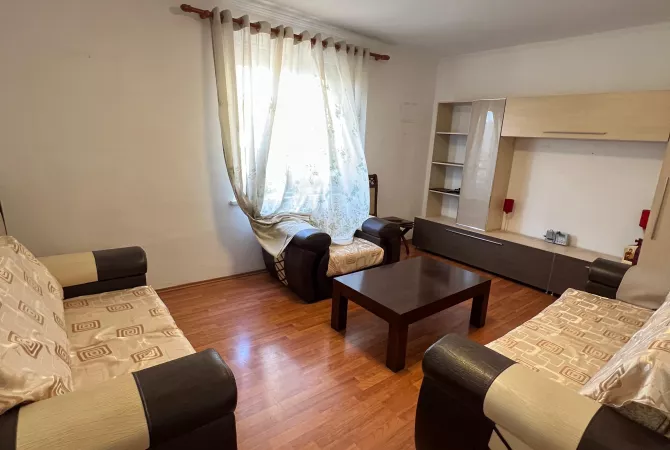 Shtepi ne shitje 2+1 ne Tirane - 130,002 Euro