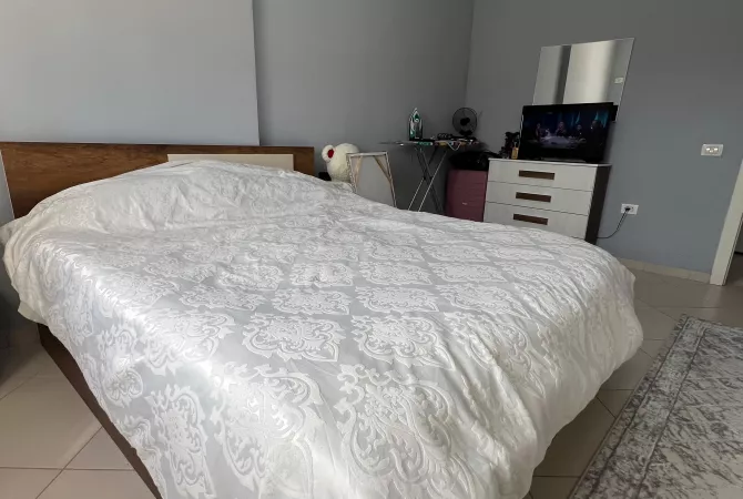 Shtepi ne shitje Apartament ne Tirane, 1+1, Mobilimi E mobiluar, Pagesa 110,007  Euro.