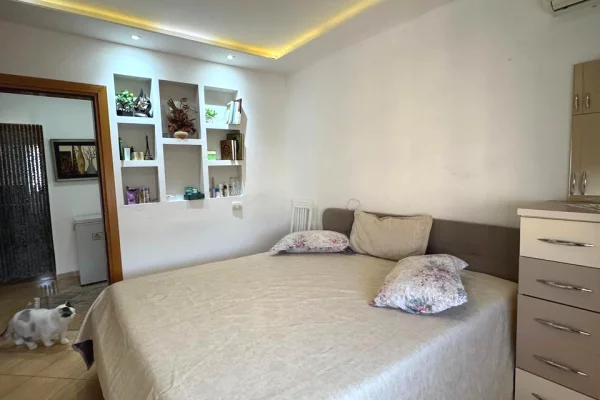 Shtepi ne shitje Apartament ne Tirane, 2+1, Mobilimi Bosh, pa mobiluar, Pagesa 117,000  Euro.