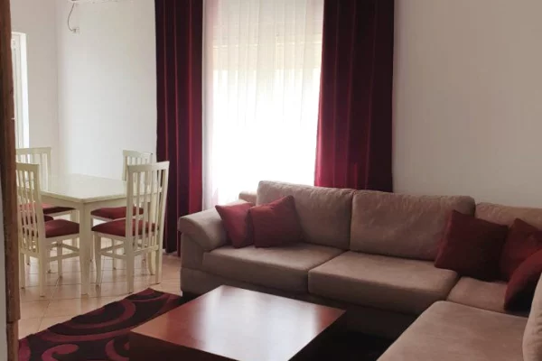 Shtepi me qera 1+1 ne Tirane - 360 Euro