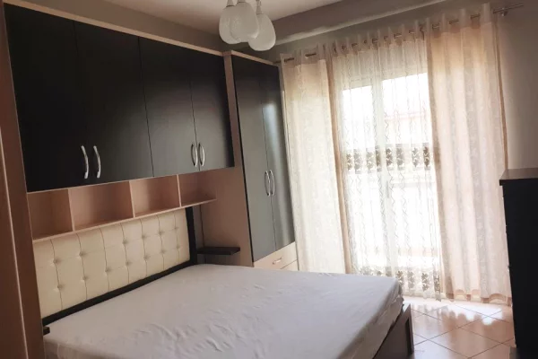 Shtepi me qera 1+1 ne Tirane - 360 Euro