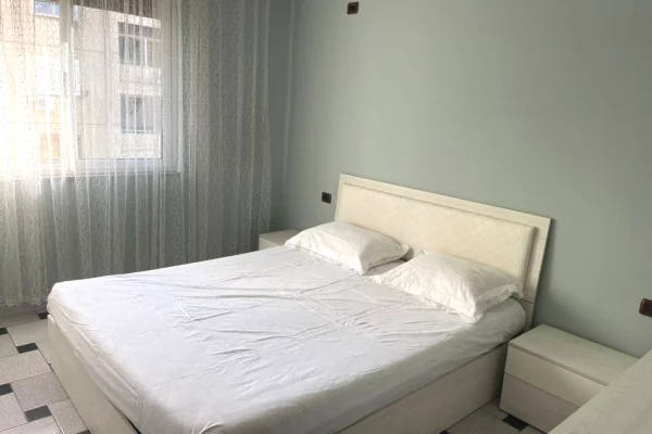 Shtepi me qera 2+1 ne Tirane - 700 Euro