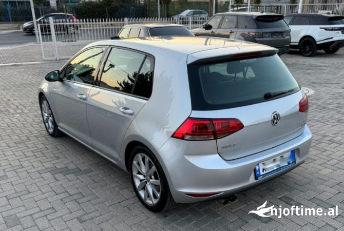 Makina ne shitje ne Tirane - 10,800 Euro