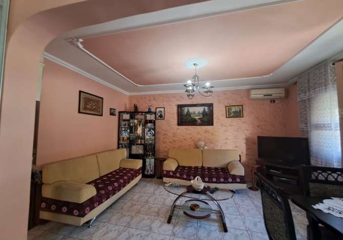Shtepi me qera 2+1 ne Tirane - 500 Euro